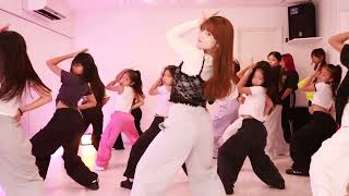K-Pop Demon HuntersGolden choreography by NANAMI ​​⁠@homeydancestudio