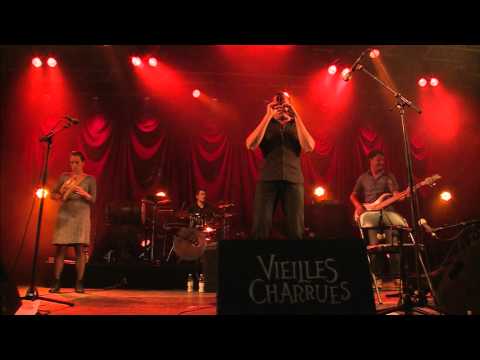 Pevarlamm - Maneo de Anxeriz - Live Vieilles Charrues 2015