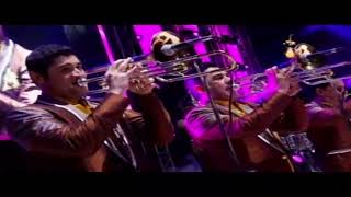 Banda La Arolladora En Vivo