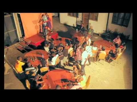 Tunapeta - Young Dee -ft Mataluma, Kitokololo & ChekeDaa (www.Teentz.com)