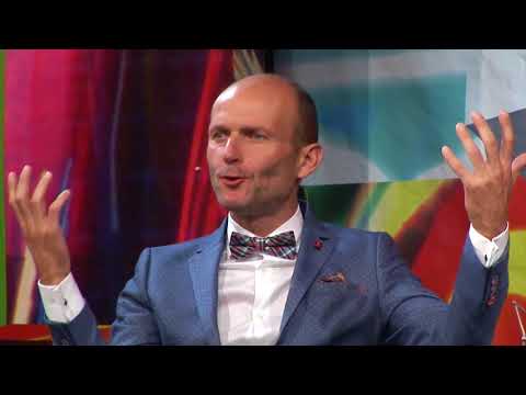 1. Dalibor Gondík (12. 9. 2017, Malostranská beseda) - 7 pádů HD