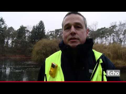 Seeheim-Jugenheim: Schüler bricht auf dünnem Eis ein