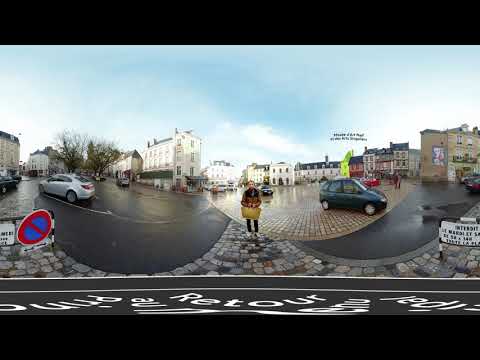 Découvrir Laval (2) - Place de la Trémoille