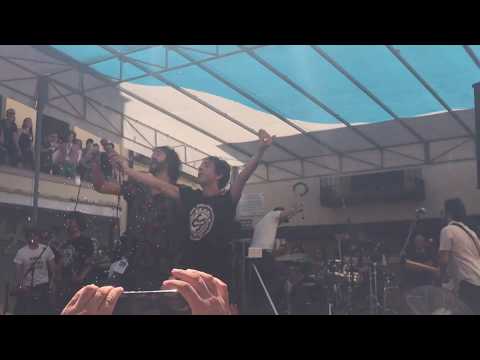 "LN Granada" versionada por Izal y Sidonie. Sonorama 2017