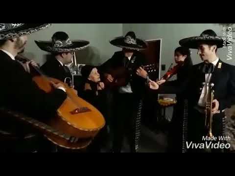 Para destacar del cumple de 100: canta el tango Rosa Divi Ali