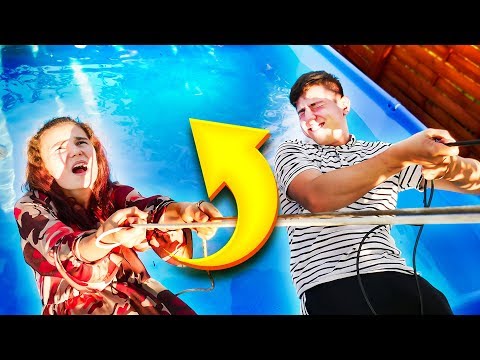 KTO PIERWSZY WPADNIE DO BASENU PRZEGRYWA