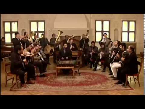 Taraf De Haïdouks - No Man Is A Prophet In His Own Land