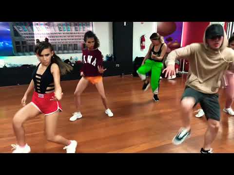 Rauw Alejandro, Saox, Lyanno, Sousa & Alvaro Díaz - Olvidemosno