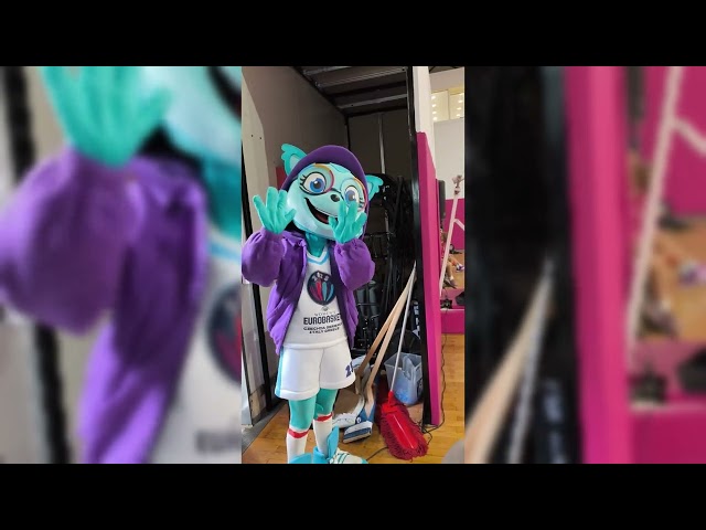 YouTube Thumbnail