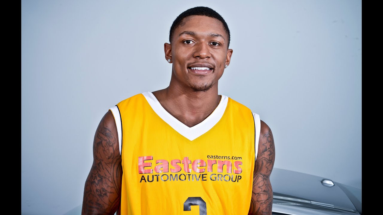 Bradley Beal Sings Easterns Jingle