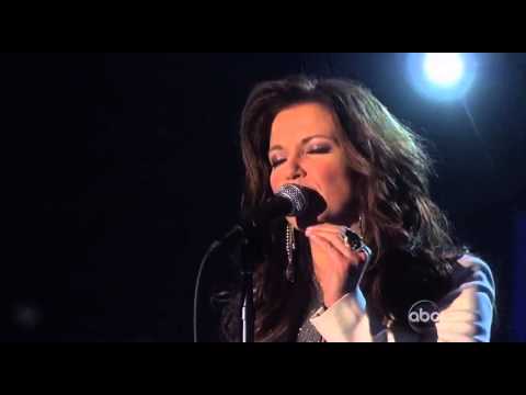 Martina McBrideLive 2011,11   CMA's Im Gonna Love You Through It