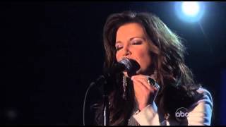 Martina McBrideLive 2011,11   CMA's Im Gonna Love You Through It