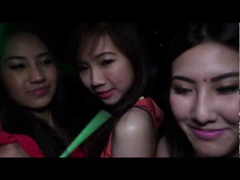 FUZE Neon Party @ DEMO