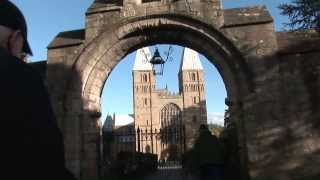 preview picture of video 'Father Bush Explores Southwell Minster'