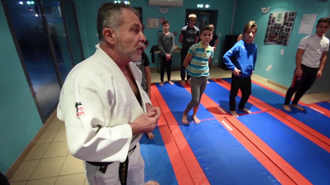https://www.youtube.com/embed/3SPGh7DeC2Y