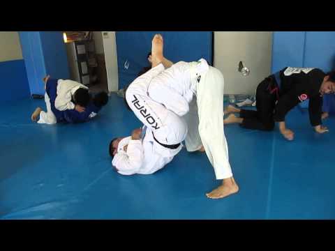 加藤さんオープンガードから三角絞め!【千葉県船橋市・格闘技道場】