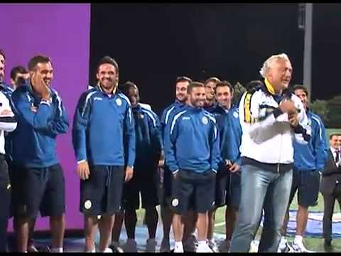 Mandorlini canta 'Ti amo terrone'