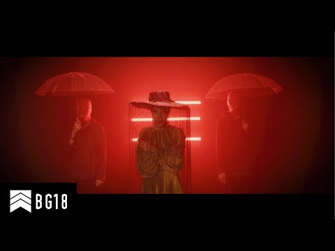 EilliE - 'I'M QUEEN' M/V