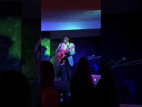 Jabulile Majola- Woza Mntana (Live At Cafè Roux)