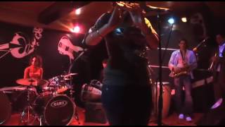 Evelyn Suarez Calero flute solo Besame Mucho