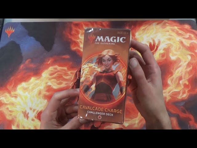 Vídeo relacionado con Magic: The Gathering Deck Baraja Challenger 2020, Color Carga de caballería (Wizards of The Coast C78720000)