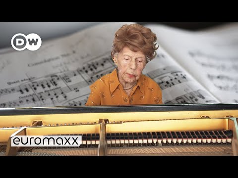 The Story of a 106-Year-Old Piano Player