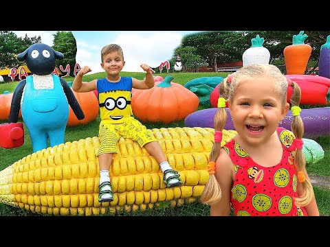 Diana and Roma play with Dad at farm sheep, fun family trip