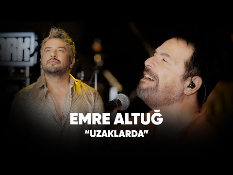 Bora Öztoprak ft. Emre Altuğ - Uzaklarda