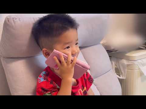 こども学科 【成長記録】2歳1ヶ月の電話練習