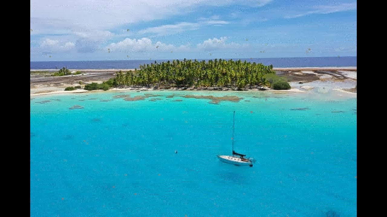 Singlehanding Through Uncharted Atolls on My Grinde 27'