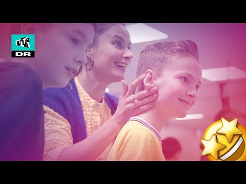 Mega akavet! Danser amok til fællessangen | MGP 2020 | Ultra