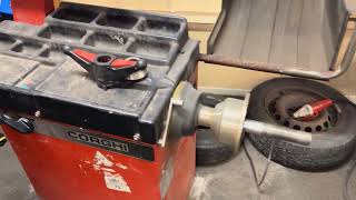 Rehvi tasakaalustuspink Corghi EM71 | Pilt 4 - Machineryline