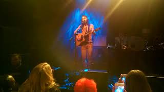 Biffy Clyro - Machines (Acoustic) NYC  Simon calls out fan for terrible singing