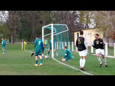 Emanuel Vlasiu köpfelt ein zum 2:0 gegen den SC Kittsee