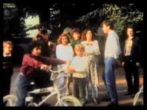 Le 9e anniversaire d'Emmanuel Gorse-Romand (1987) by Gérard Courant - Portrait de groupe #68