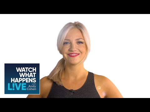 download lagu mp3 mp4 Abby Elliot, download lagu Abby Elliot gratis, unduh video klip Abby Elliot