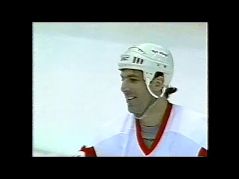 Chris Chelios' First Goal as a Red Wing - 3/26/99