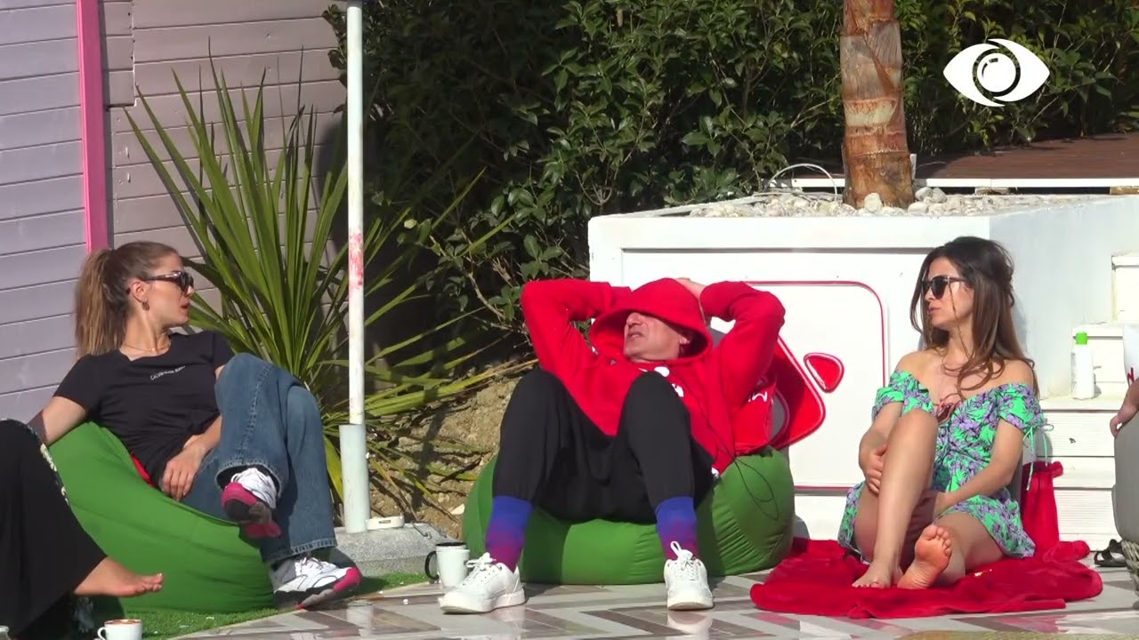 Luizi diskuton me Ermionën: Po më preke kur fle gjumë...