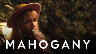 Oh Land - White Nights | Mahogany Session