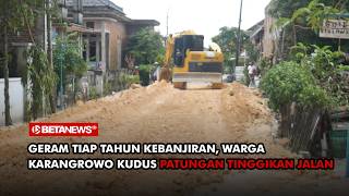 Download lagu Residents of Karangrowo, Kudus, are pooling their own money to raise the road. mp3 Download lagu Residents of Karangrowo, Kudus, are pooling their own money to raise the road. mp3