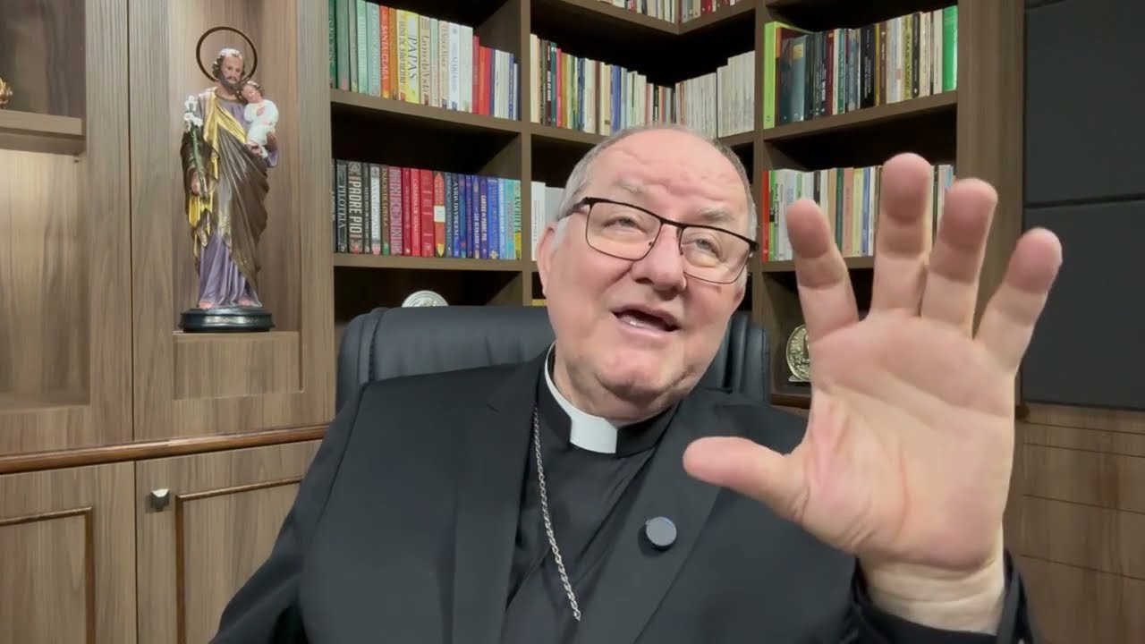 18.08.2024 - ORAÇÃO DA MANHÃ - Tema: Maria assunta aos céus