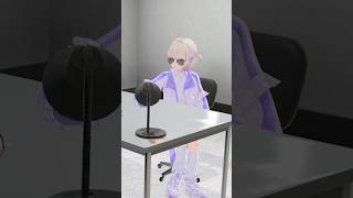 一条莉々華 - 挨拶無視罪！？かなはじが同じマンションに住んでいた時の話　#shorts  #reglossの日常
