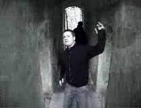 Kashmere,Skeptik & DT"Shaolin Iron Claw remix"