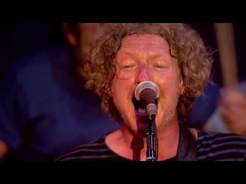 Cast- Alright - Live at the Isle of Wight Festival 2016