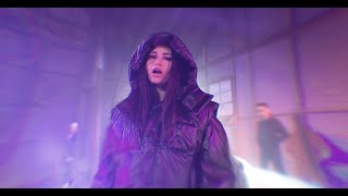 Download lagu EMI - White Bars mp3