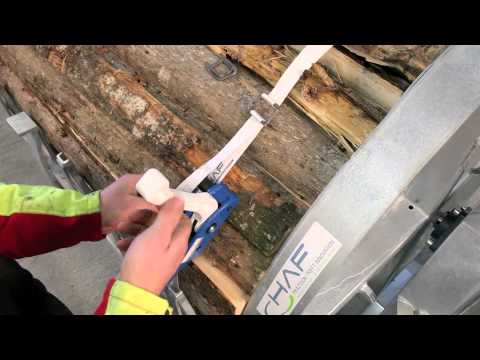 HAF Bündelgerät - Spannen des Holzbündels mit Umreifungssysteme