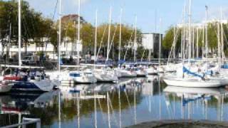 preview picture of video 'Bretagne - Lorient -  la ville aux 5 ports : An Oriant Ker Pemp Porzhs'