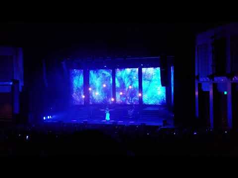 Lindsey Stirling - North Charleston, SC, 12/22/18, Crystallize