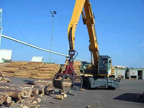 Liebherr 924C Hydraulikschlauch geplatzt