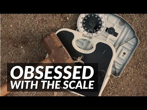 I hate my scale BUT I'm obsessed with it - how to cope with disappointing numbers during weight loss